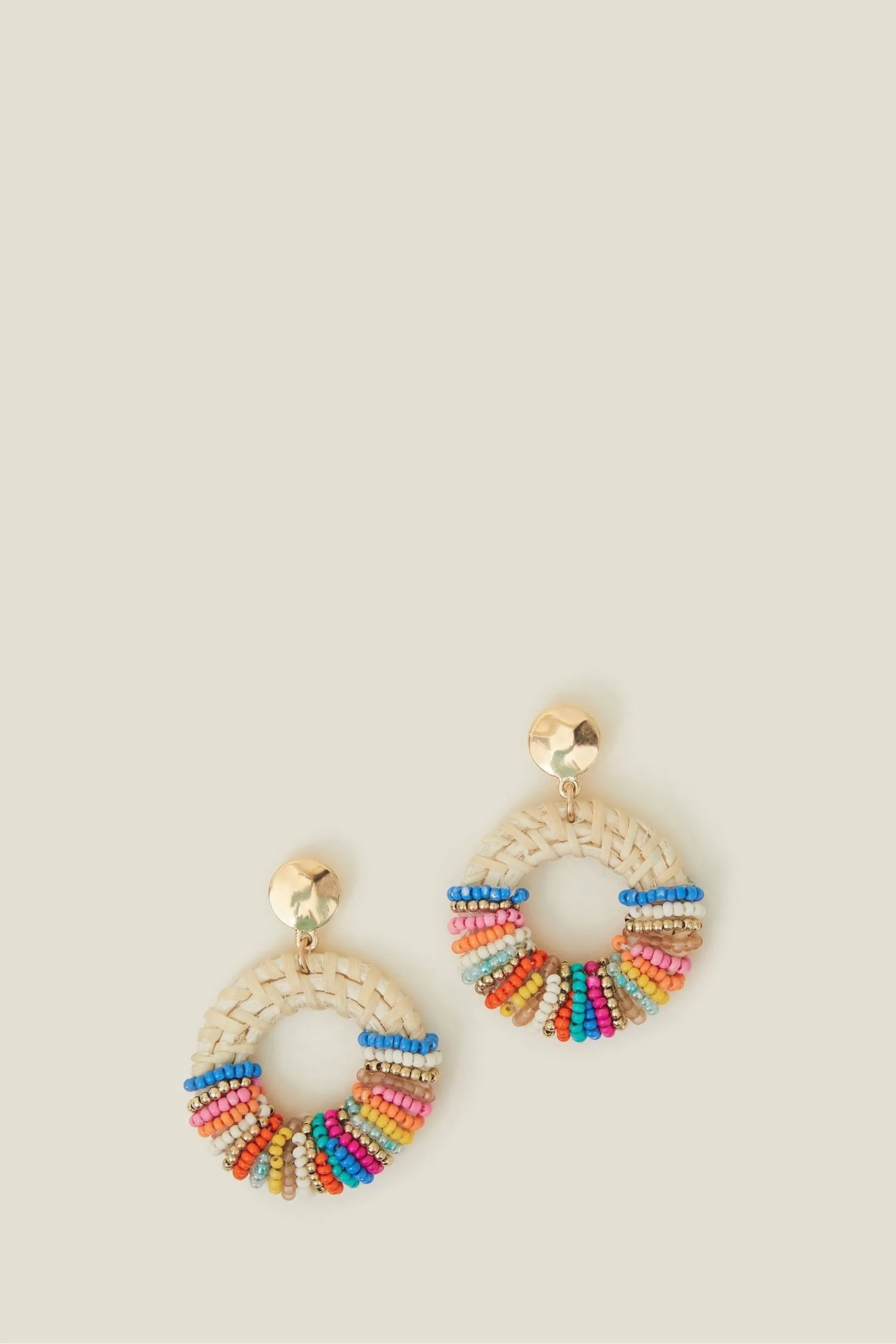 Accessorize - Orecchini a bataglione in rafia con perline