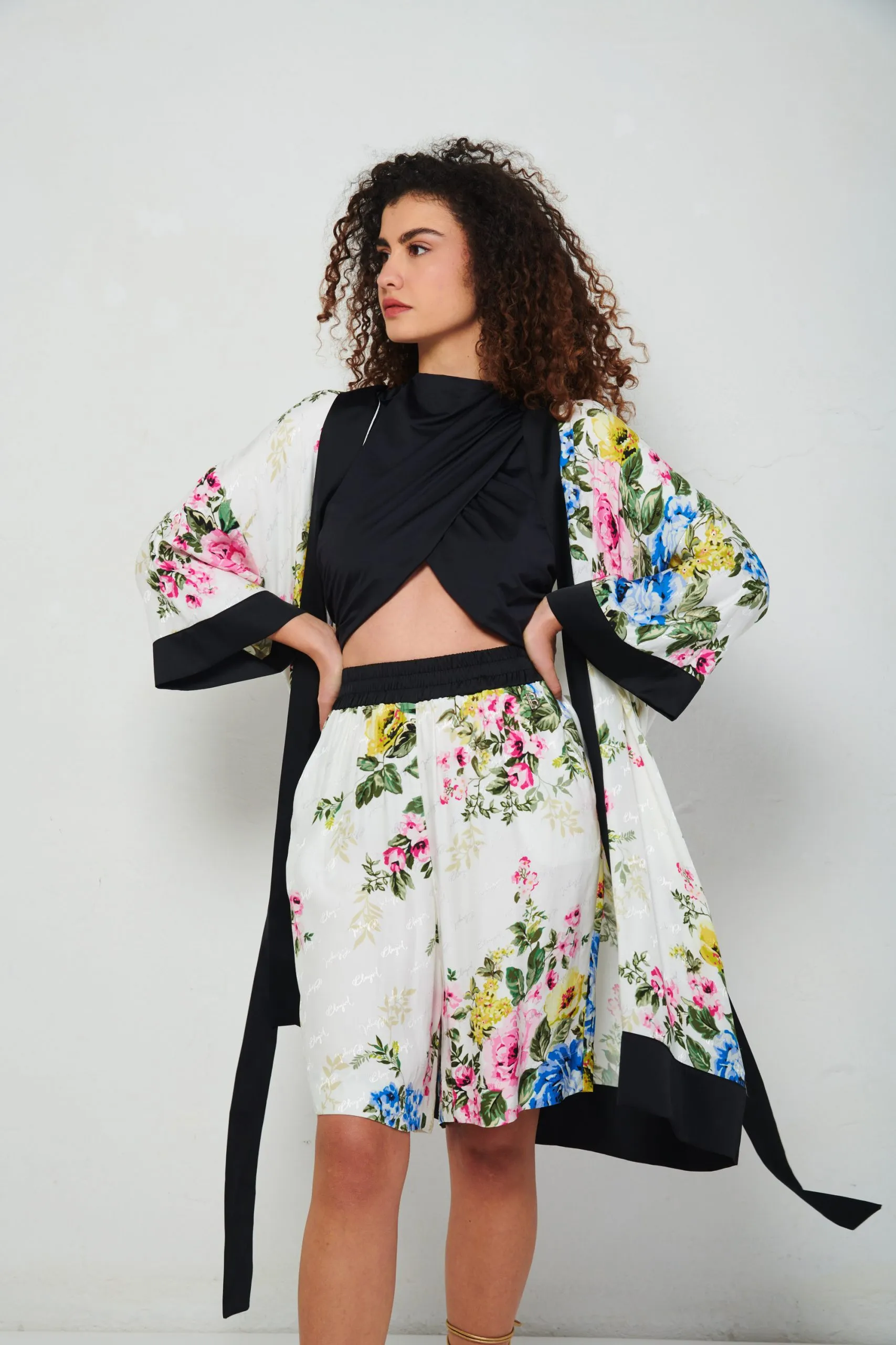 BLUGIRL Bermuda a fiori in raso