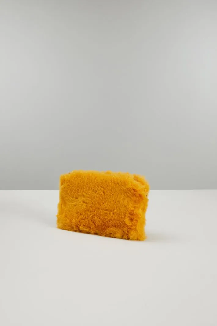 Borsa effetto pelliccia