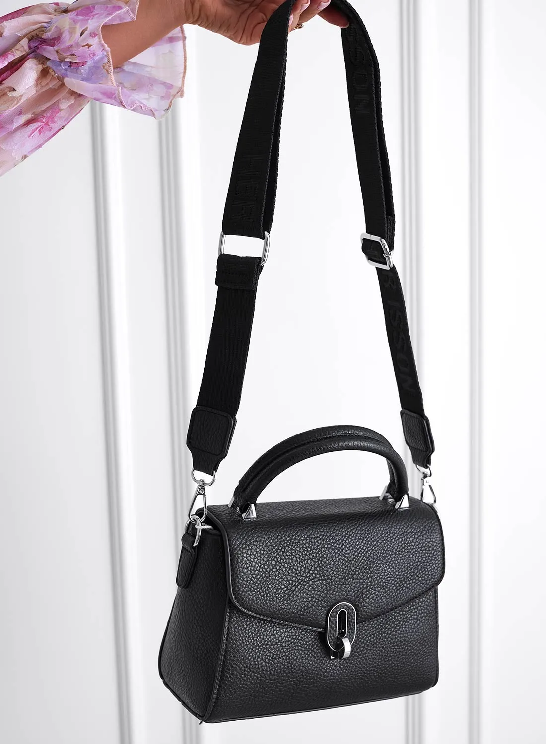 Borsa nera con tracolla B237