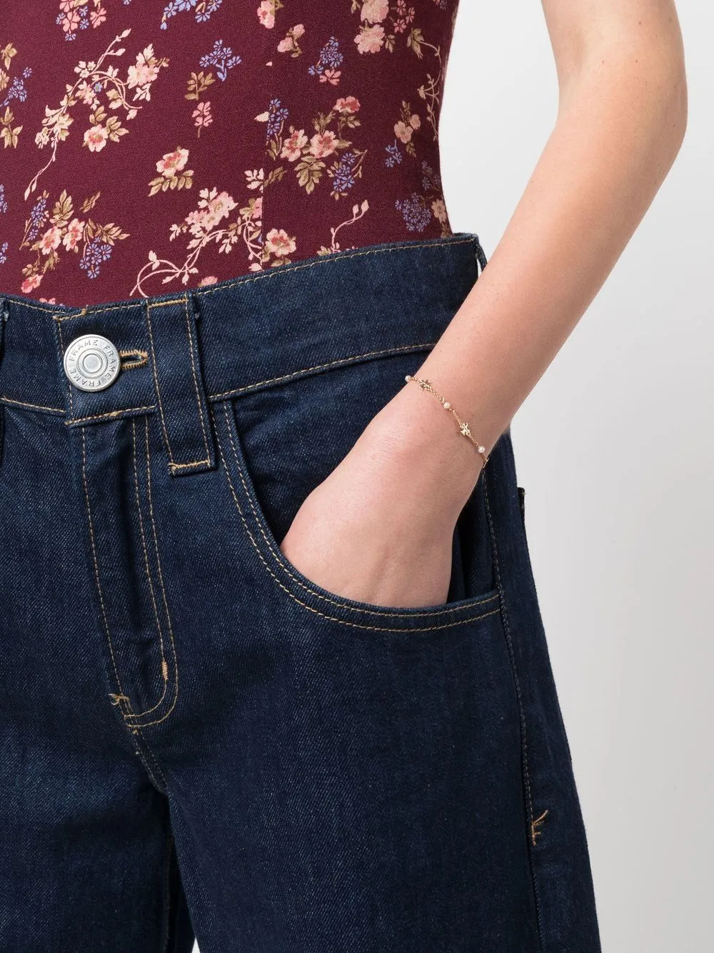 Bracciale con pendente in oro - donna