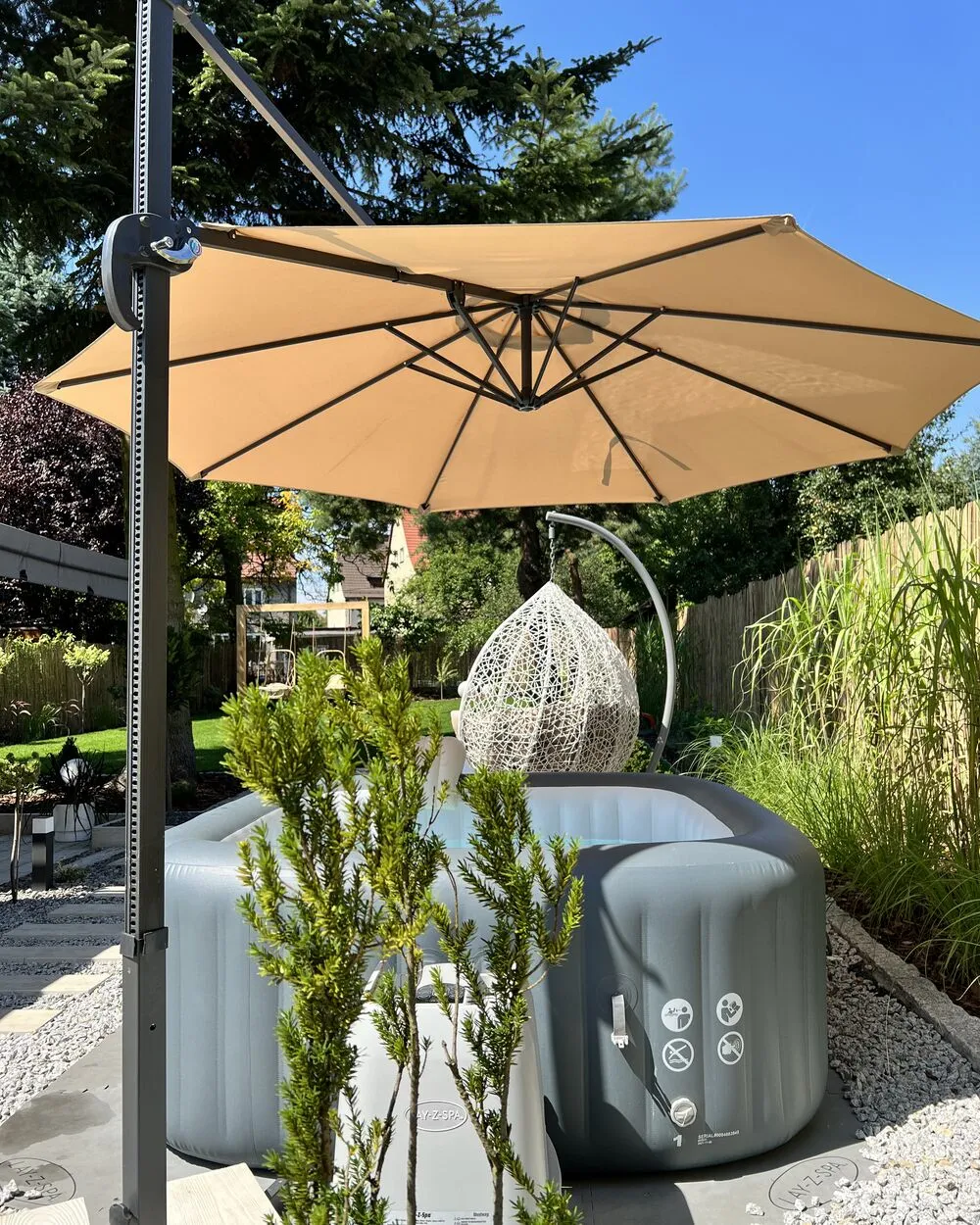 Cantilever Garden Parasol ⌀ 3 m Sand Beige SAVONA