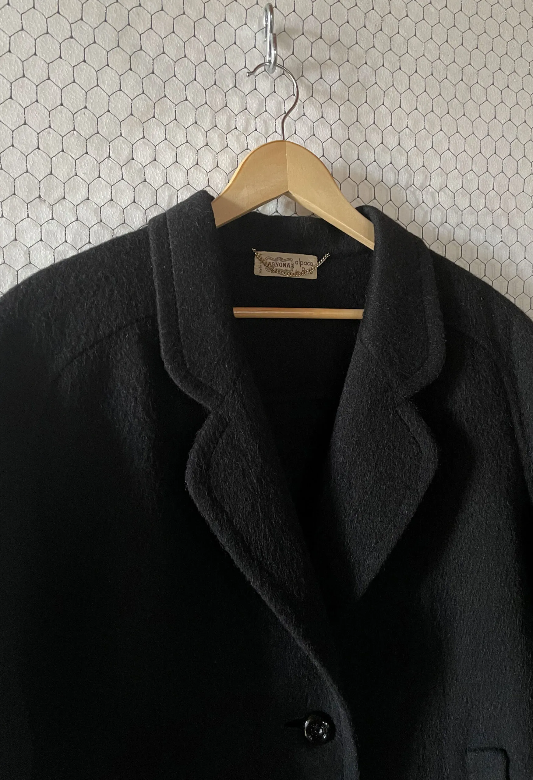 Cappotto nero Agnona in alpaca vintage anni ’80