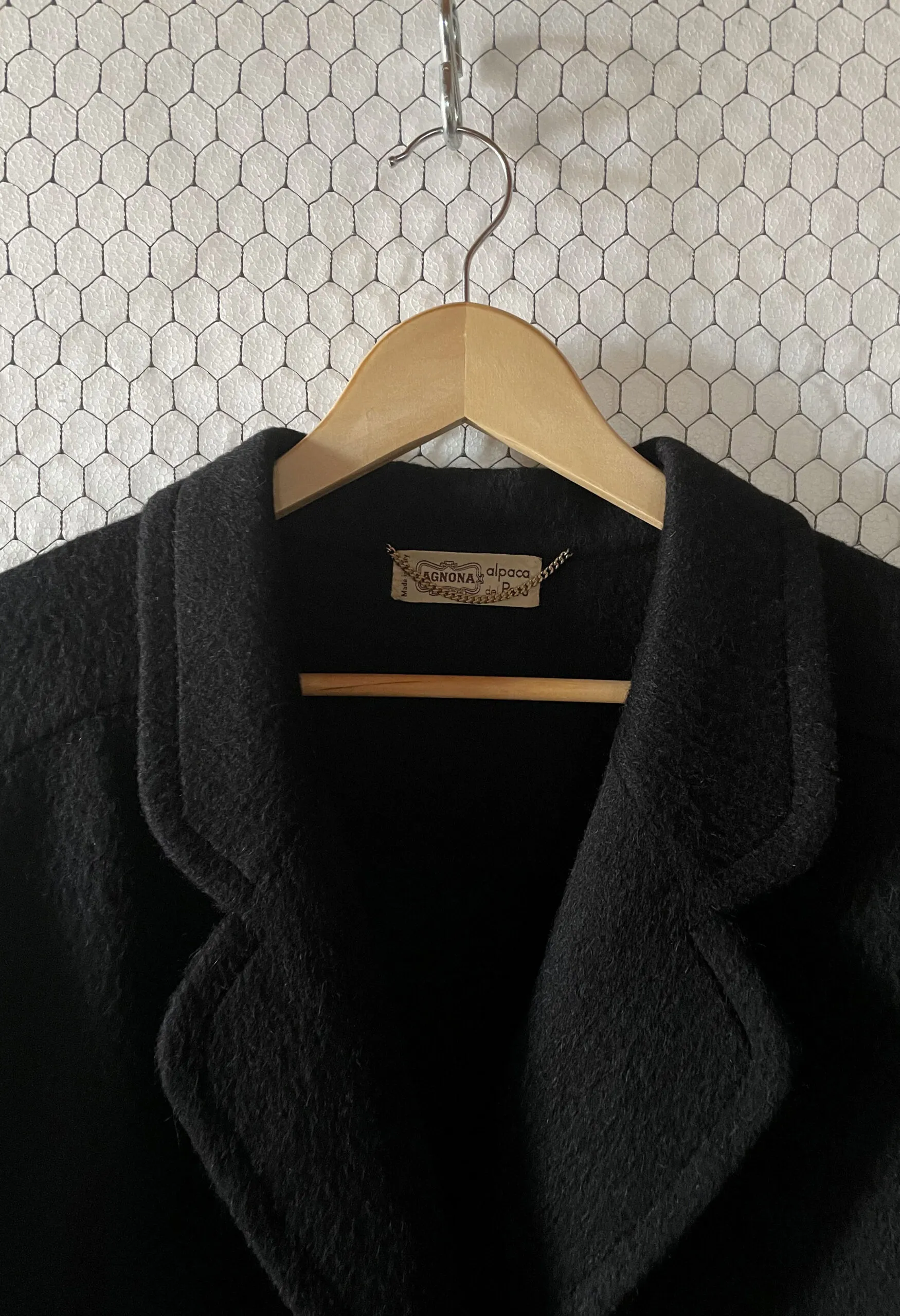 Cappotto nero Agnona in alpaca vintage anni ’80
