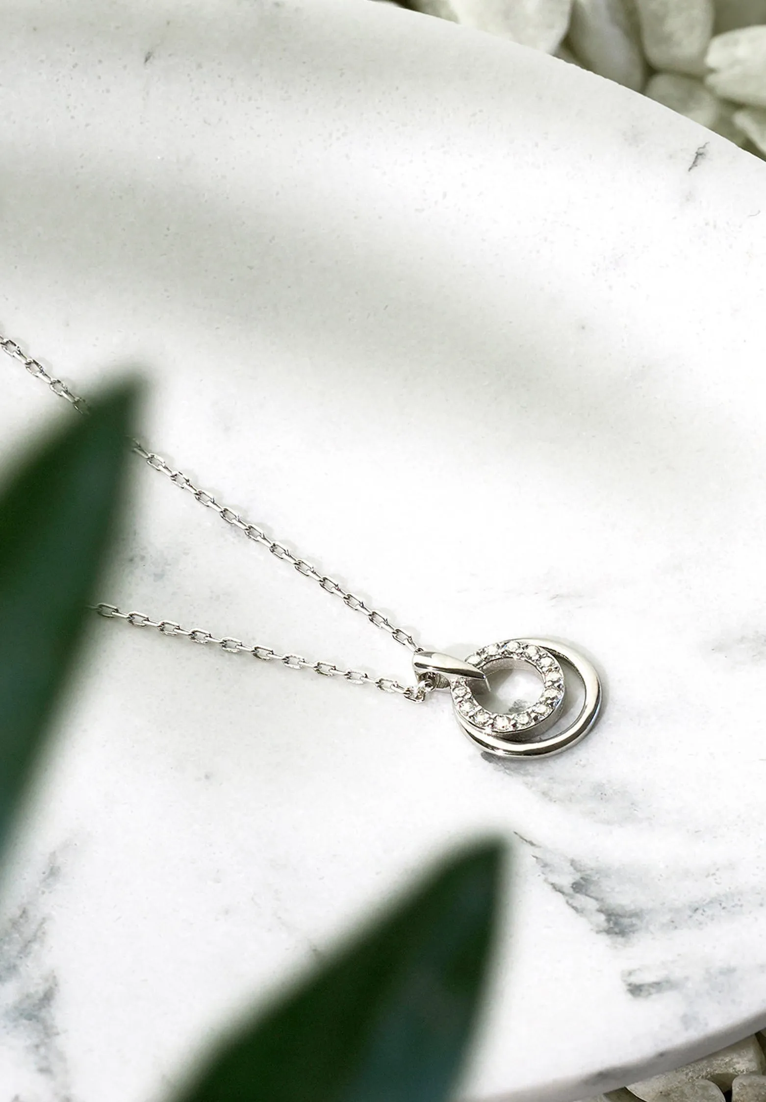 CIRCLE - Collana