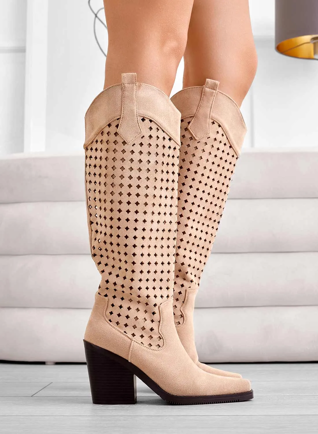 DOMINIQUE - Stivali Alexoo beige traforati con tacco comodo