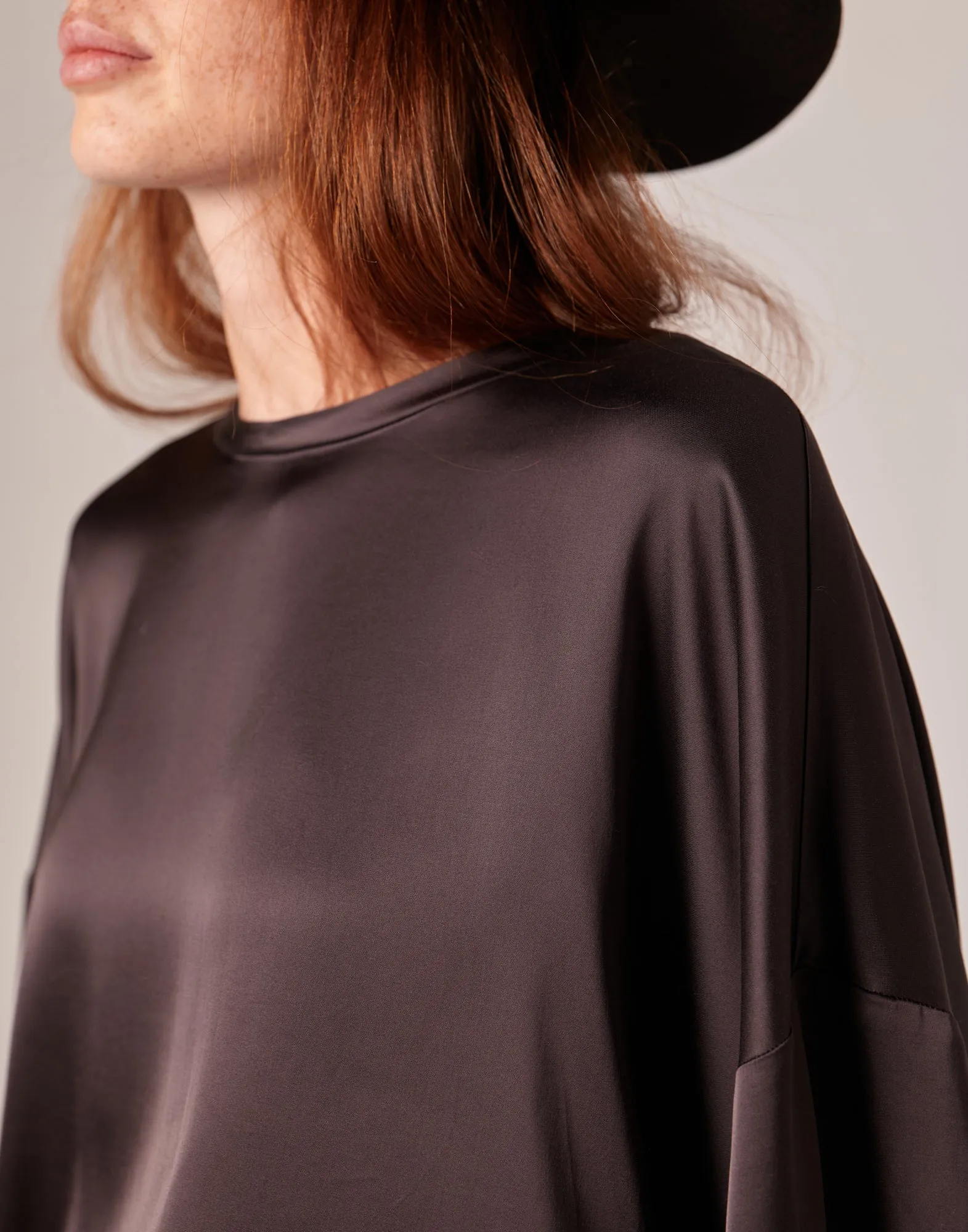 DOUUOD T-shirt Ampia in Raso Stretch con Coulisse Ciocco