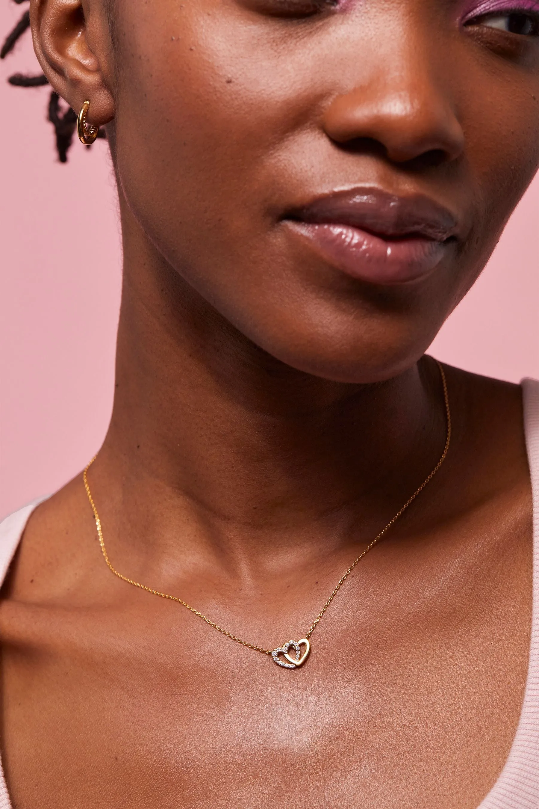 Estella Bartlett - Collana con cuore a incastro e zirconia cubica
