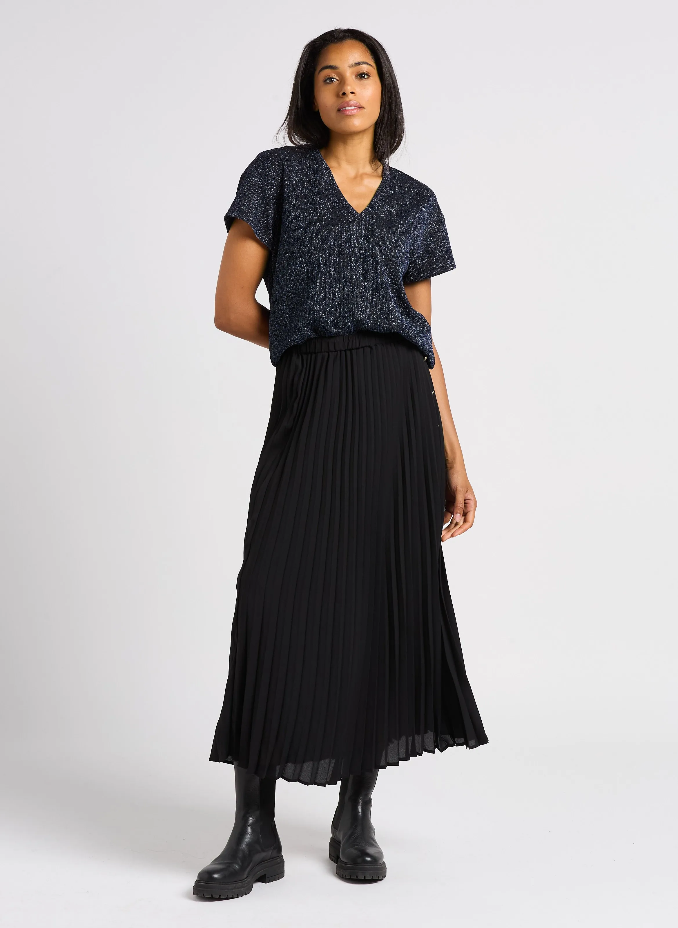  I CODE   Maglietta diritta con scollo a V metallizzato | Blu