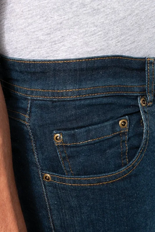 Jeans di base