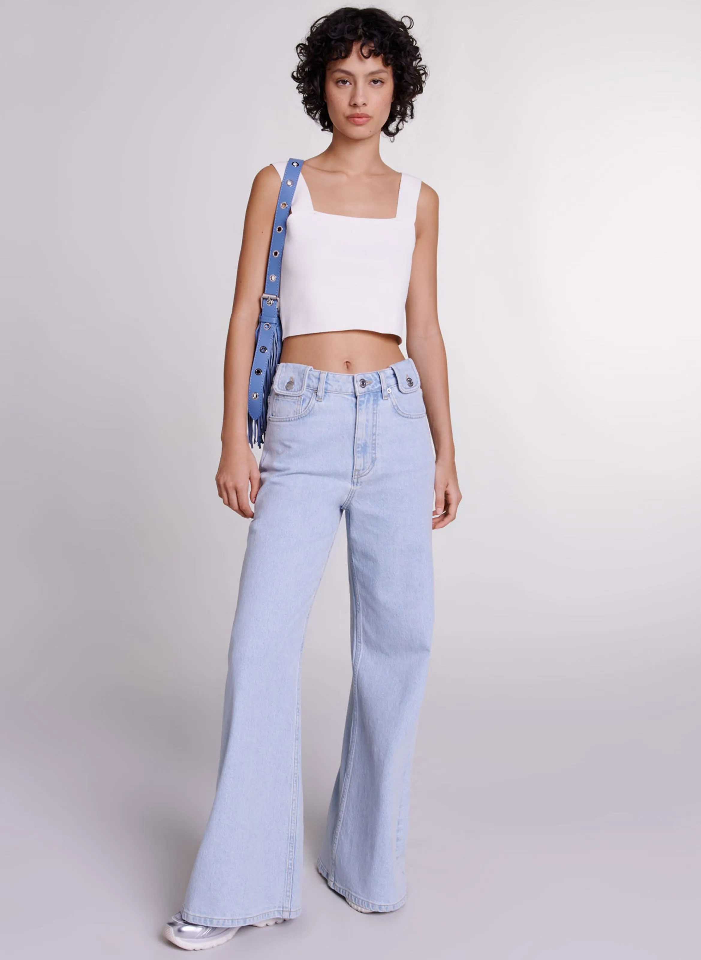  MAJE   Crop-top dritto in maglia con scollo quadrato | Bianco