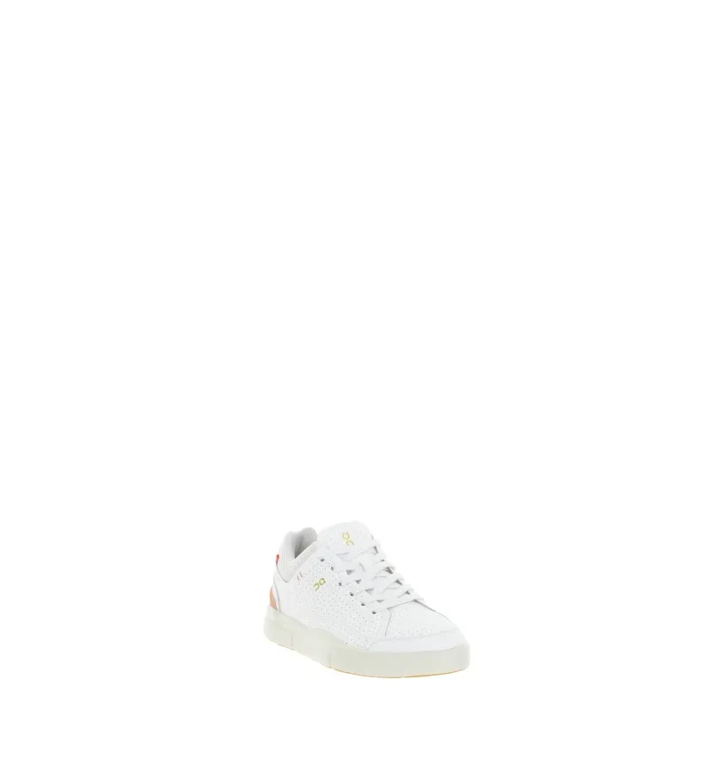 Sneakers con lacci