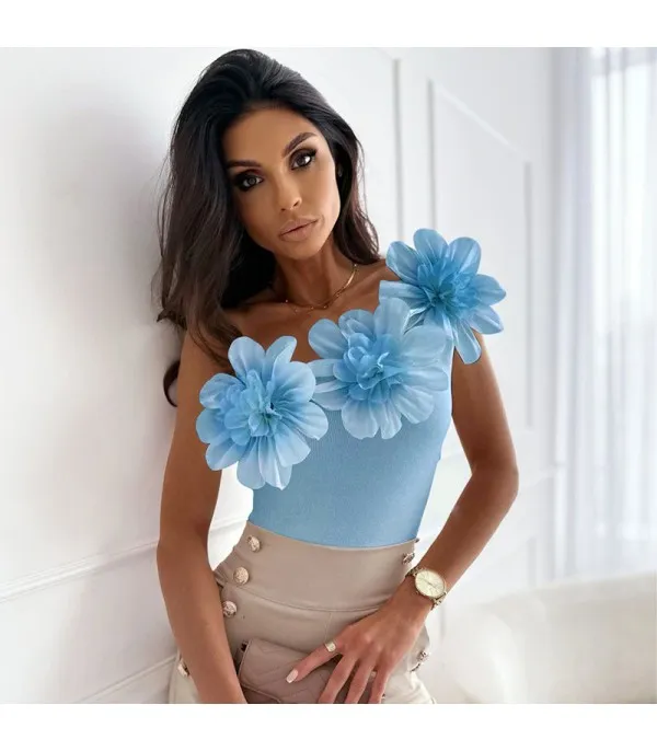 Top bigger flowers